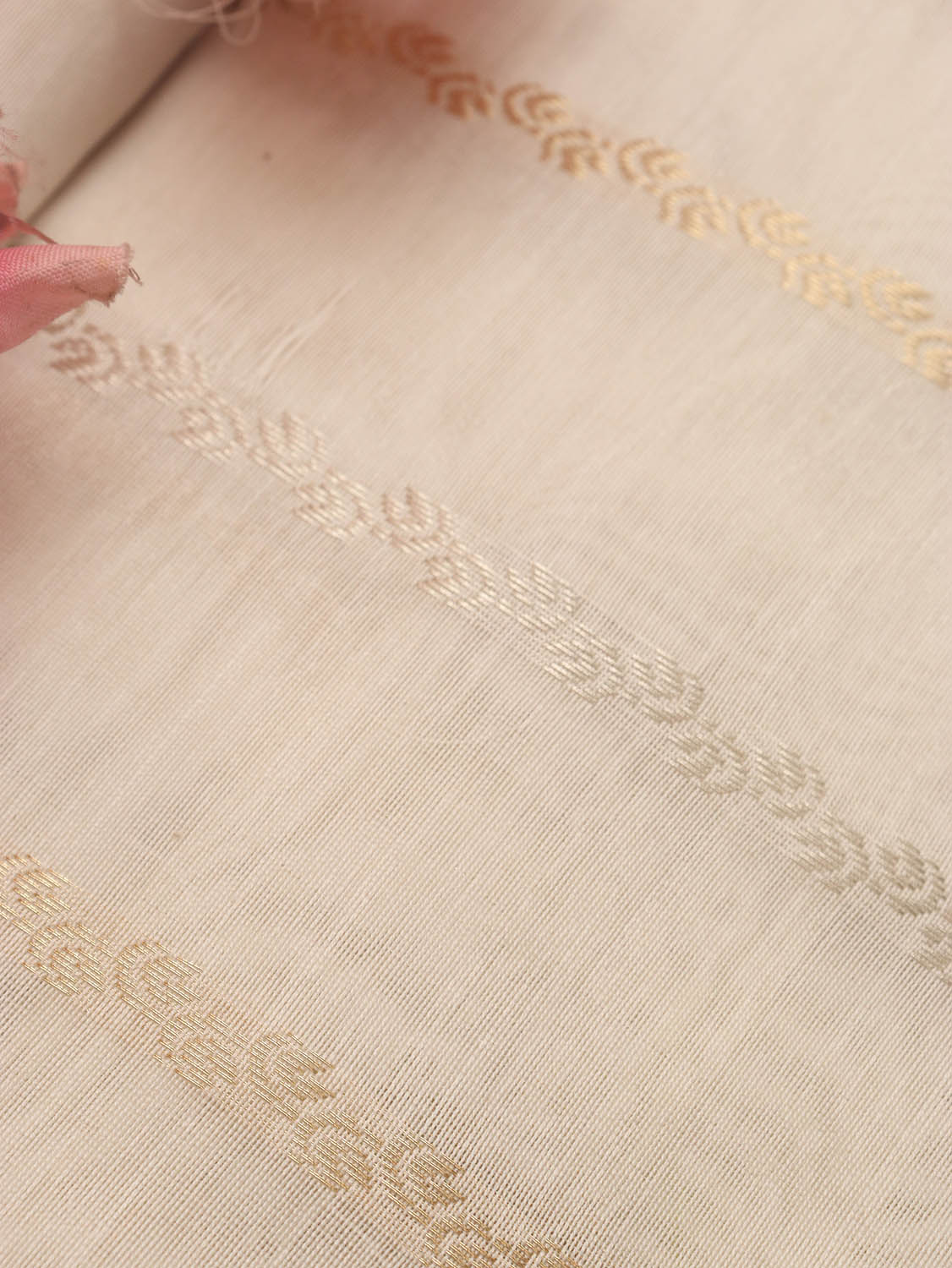 Dyeable Banarasi Chanderi Silk Fabric ( 2.5 Mtr ) - Luxurion World