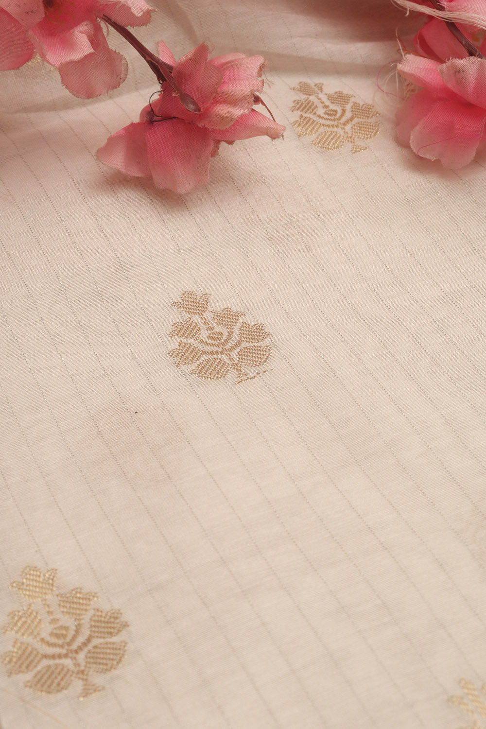 Dyeable Banarasi Chanderi Silk Fabric ( 2.5 Mtr ) - Luxurion World