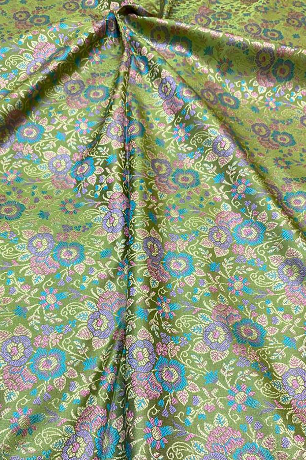 Shop Green Banarasi Silk Tanchui Jamawar Brocade Fabric - 1 Mtr