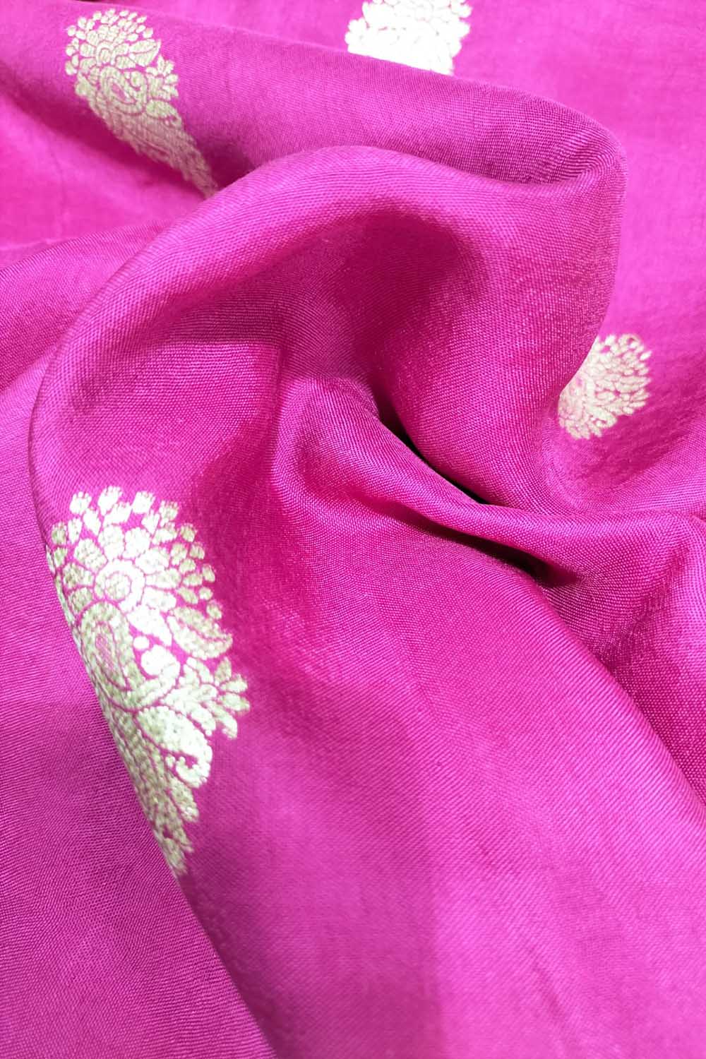 Pink Banarasi Silk Zari Fabric ( 1 Mtr )