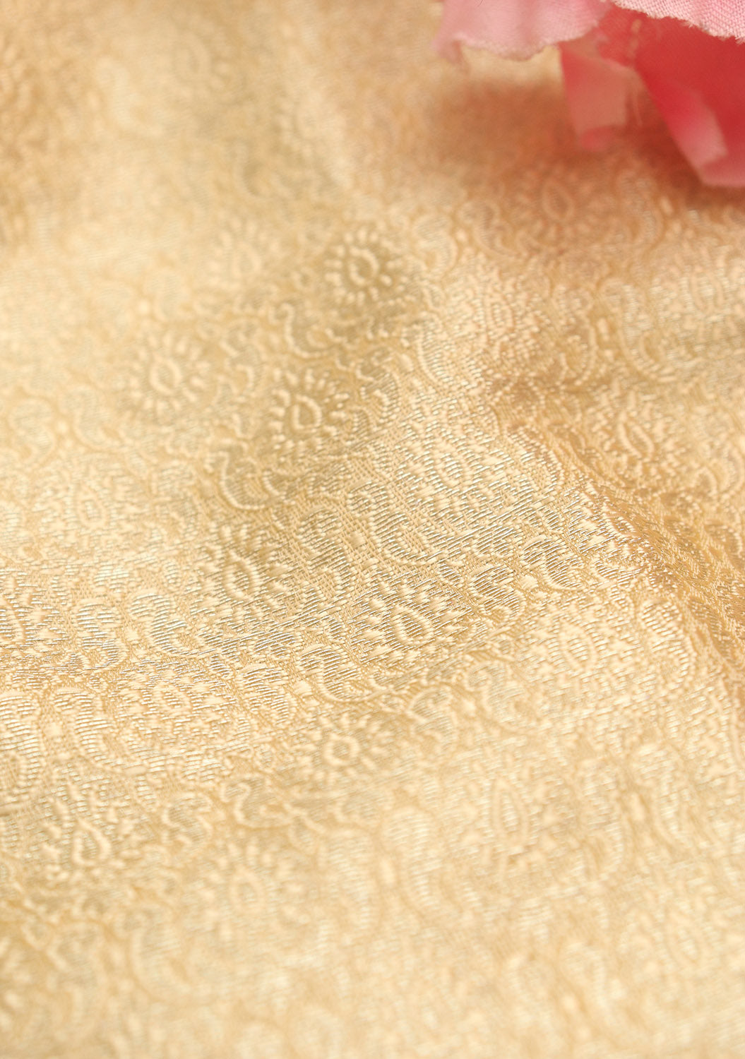 Golden Banarasi Brocade Silk Fabric ( 1 Mtr ) - Luxurion World