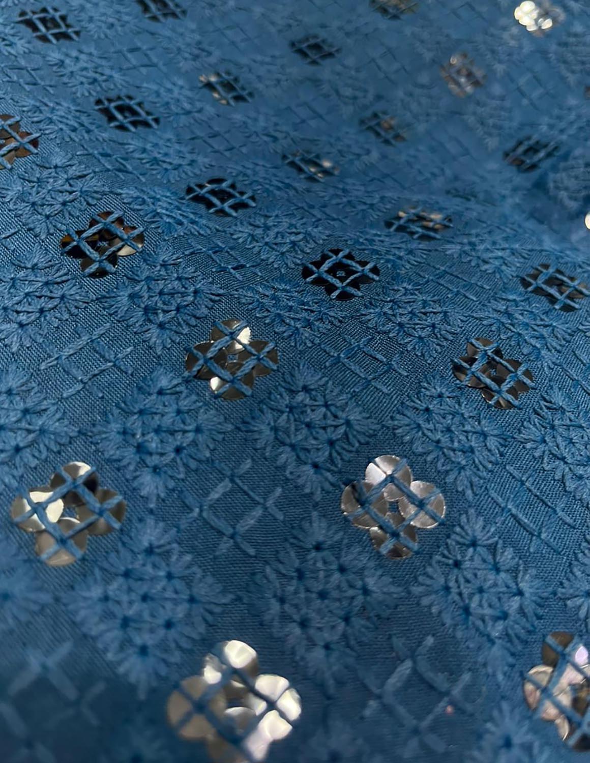 Blue Embroidered Chikankari Cotton Fabric ( 1 Mtr ) - Luxurion World
