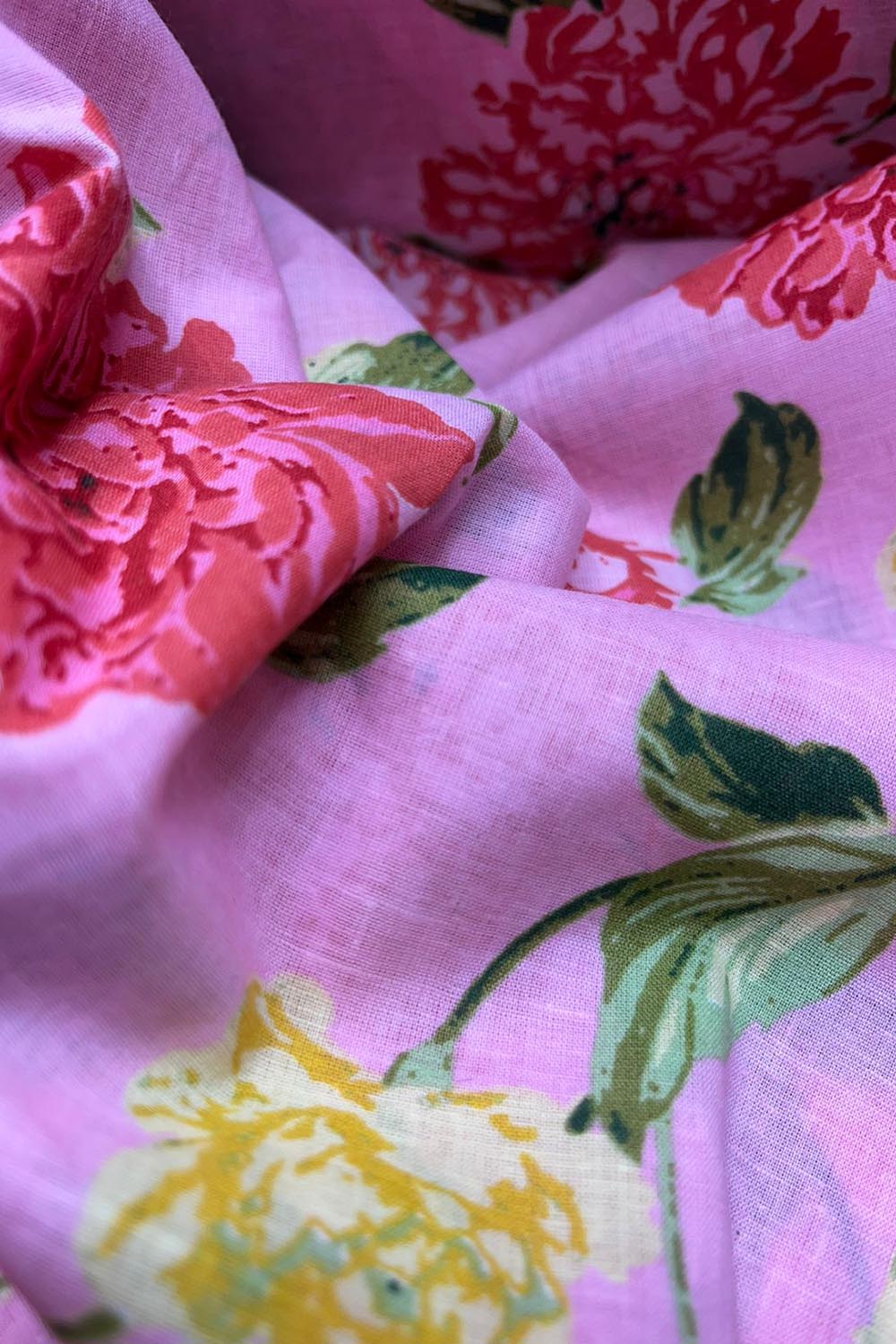Pink Digital Printed Cotton Fabric ( 1 Mtr ) - Luxurion World