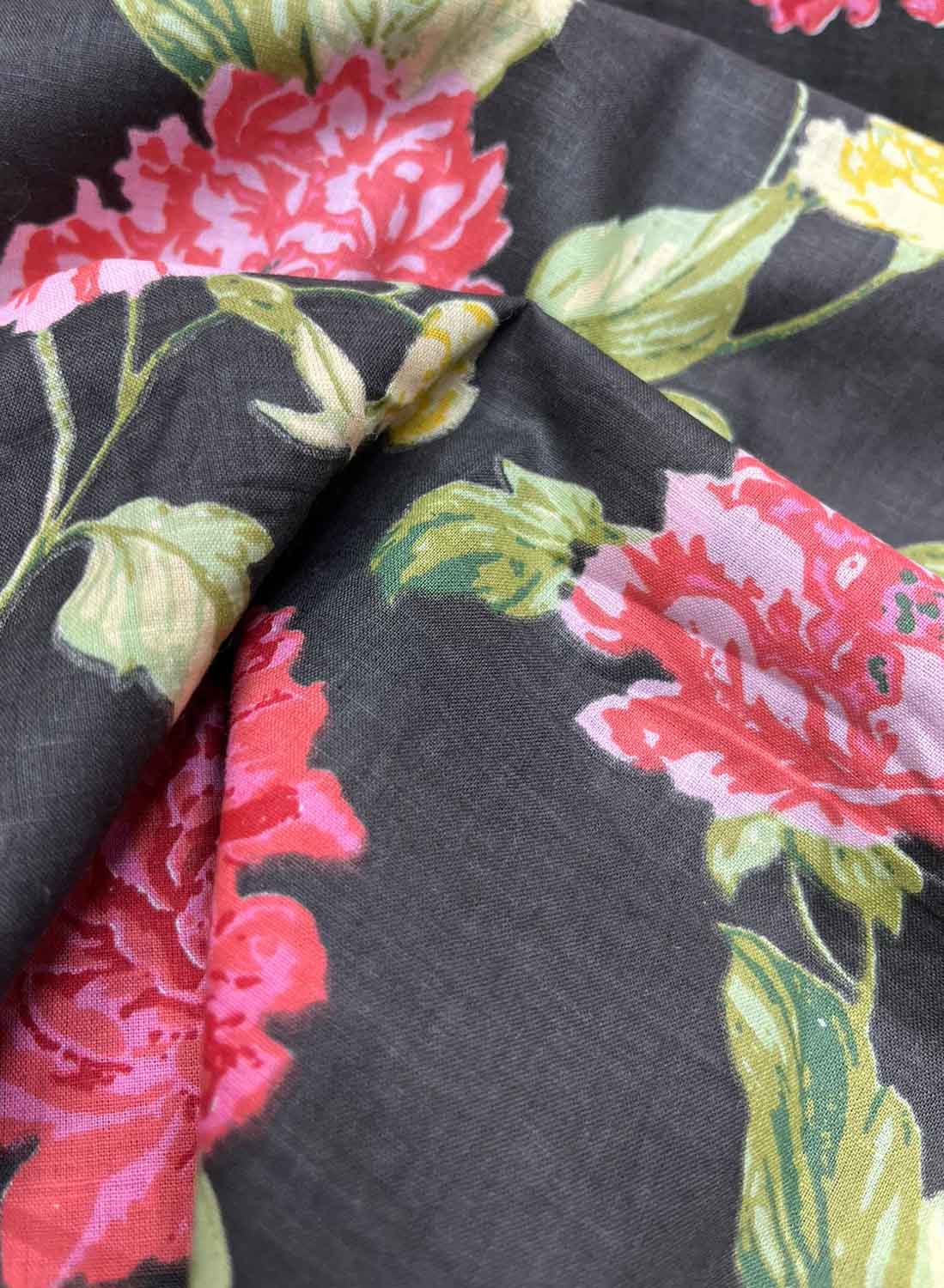 Black Digital Printed Cotton Fabric ( 1 Mtr ) - Luxurion World