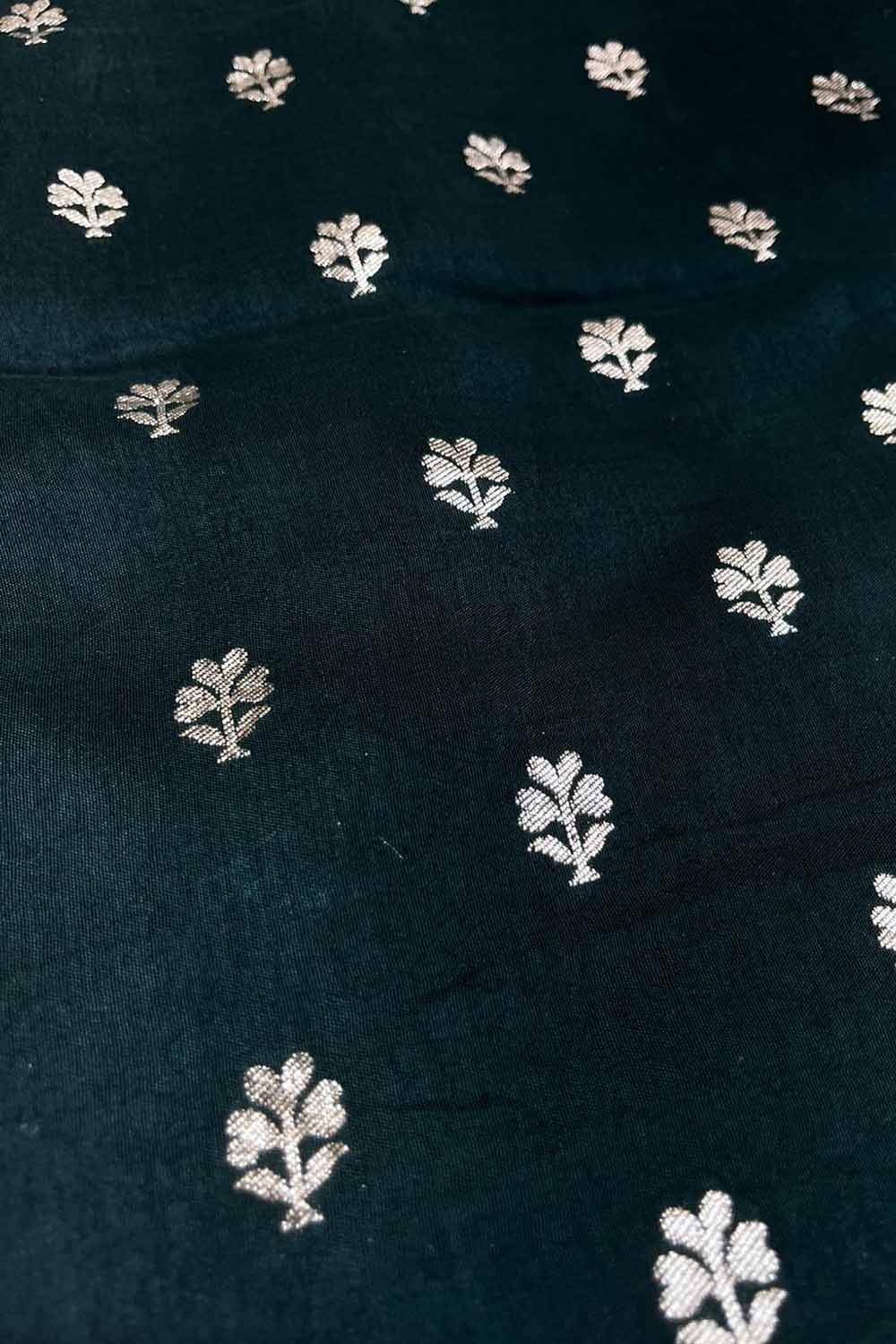 Green Trendy Dola Silk Fabric ( 1 Mtr ) - Luxurion World