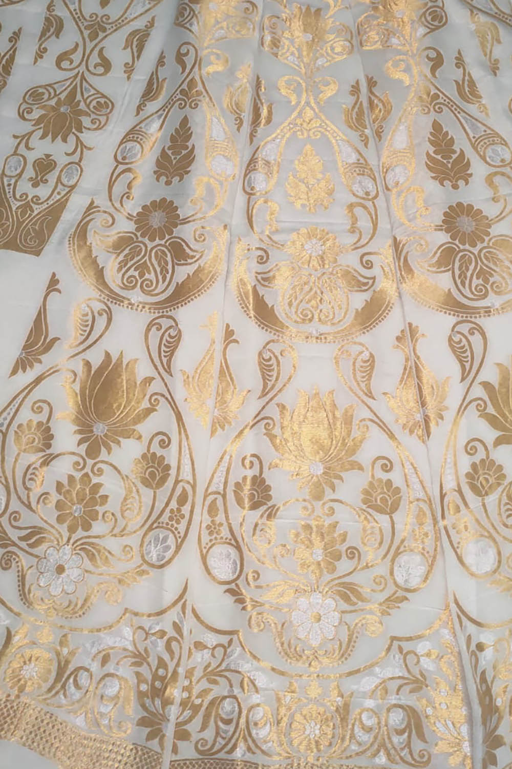 Dyeable Banarasi Handloom Pure Georgette Unstitched Lehenga Set - Luxurion World