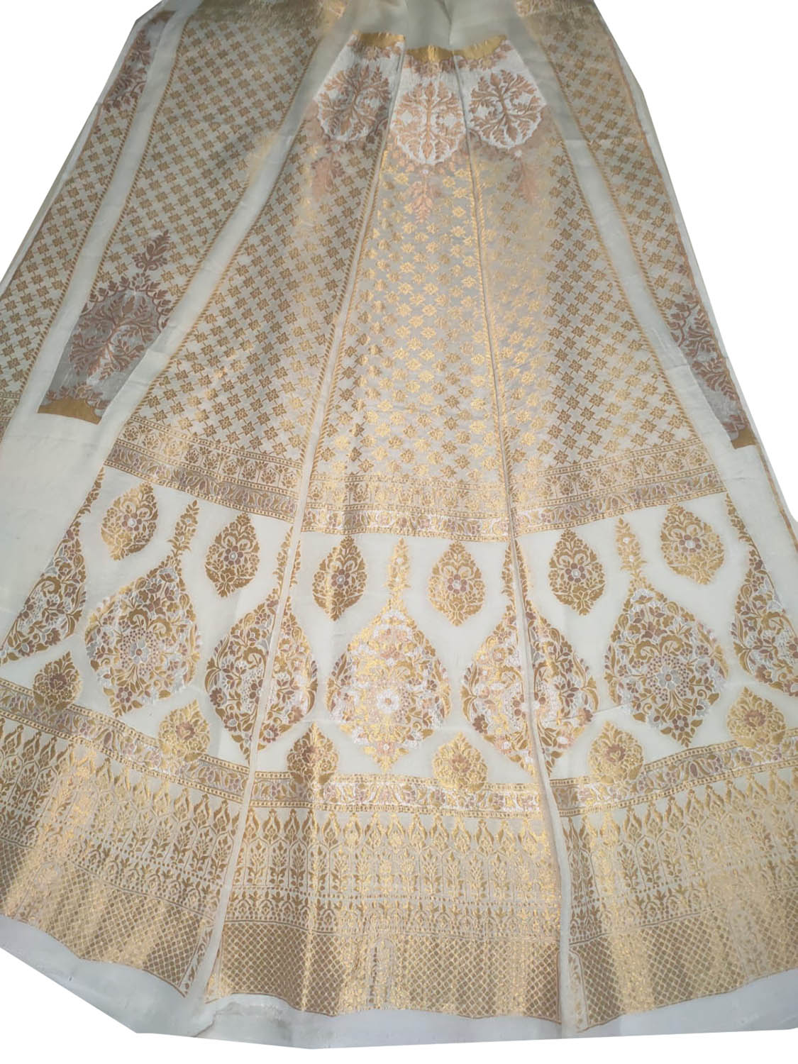 Dyeable Banarasi Handloom Pure Georgette Unstitched Lehenga Set - Luxurion World