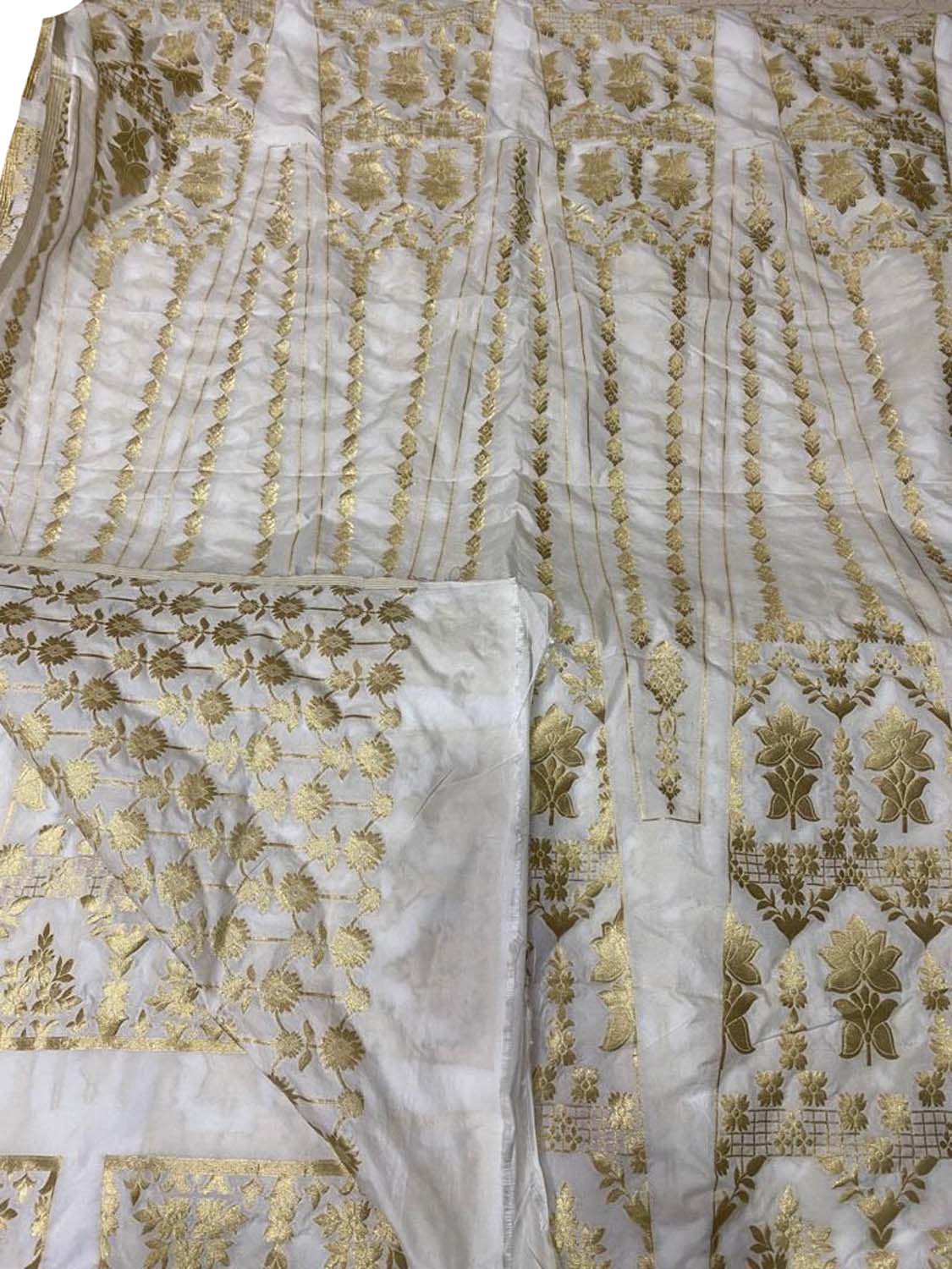 Dazzling Dyeable Banarasi Silk Lehenga: Unstitched Elegance - Luxurion World