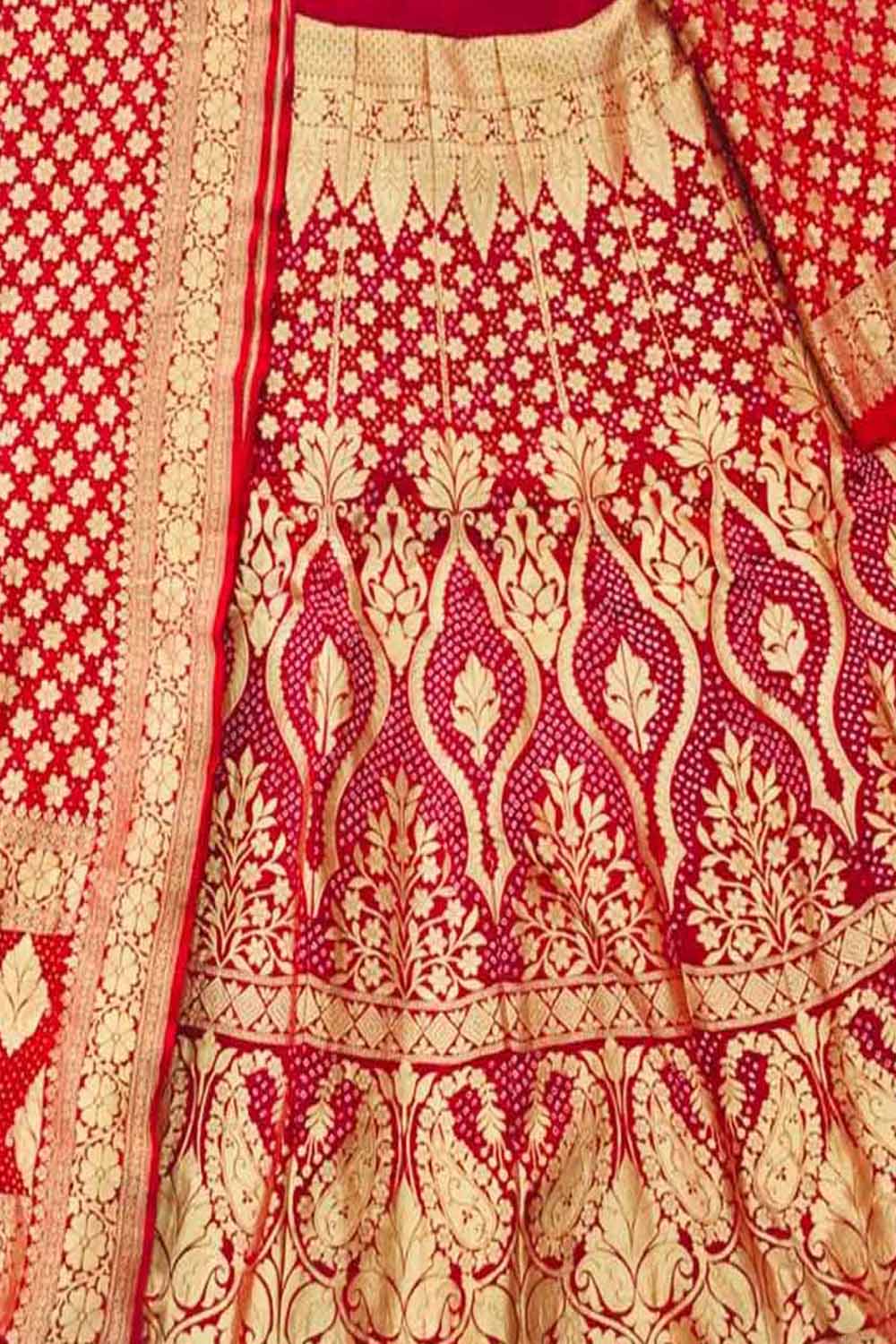 Red Banarasi Bandhani Pure Georgette Semi Stitched Lehenga - Luxurion World