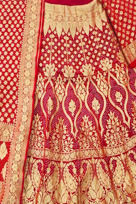 Red Banarasi Bandhani Pure Georgette Semi Stitched Lehenga