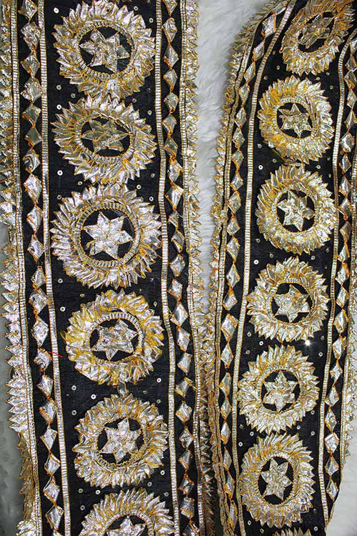 Elegant Black Gota Lace: Timeless Charm for Traditional Wear - Luxurion World