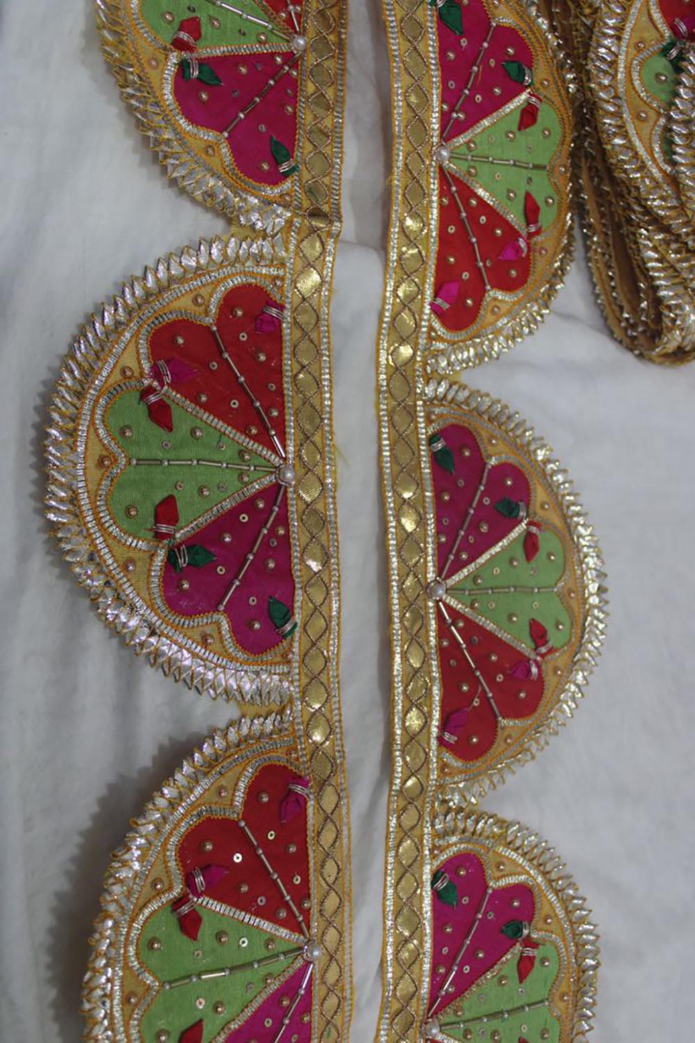 Vibrant Gota Work Lace: 9m Roll for Multicolor Traditional Handcrafts - Luxurion World