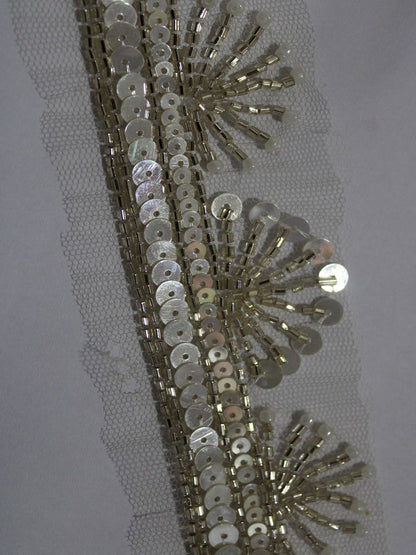 Exquisite Golden Handwork Lace: A Masterpiece of Embellishment ( Roll OF 9 Meter ) - Luxurion World