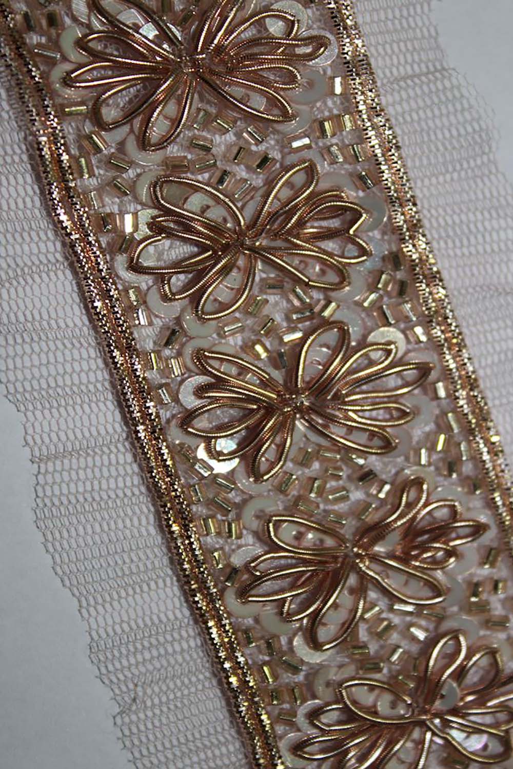 Exquisite Golden Handwork Lace: A Masterpiece of Embellishment ( Roll OF 9 Meter ) - Luxurion World