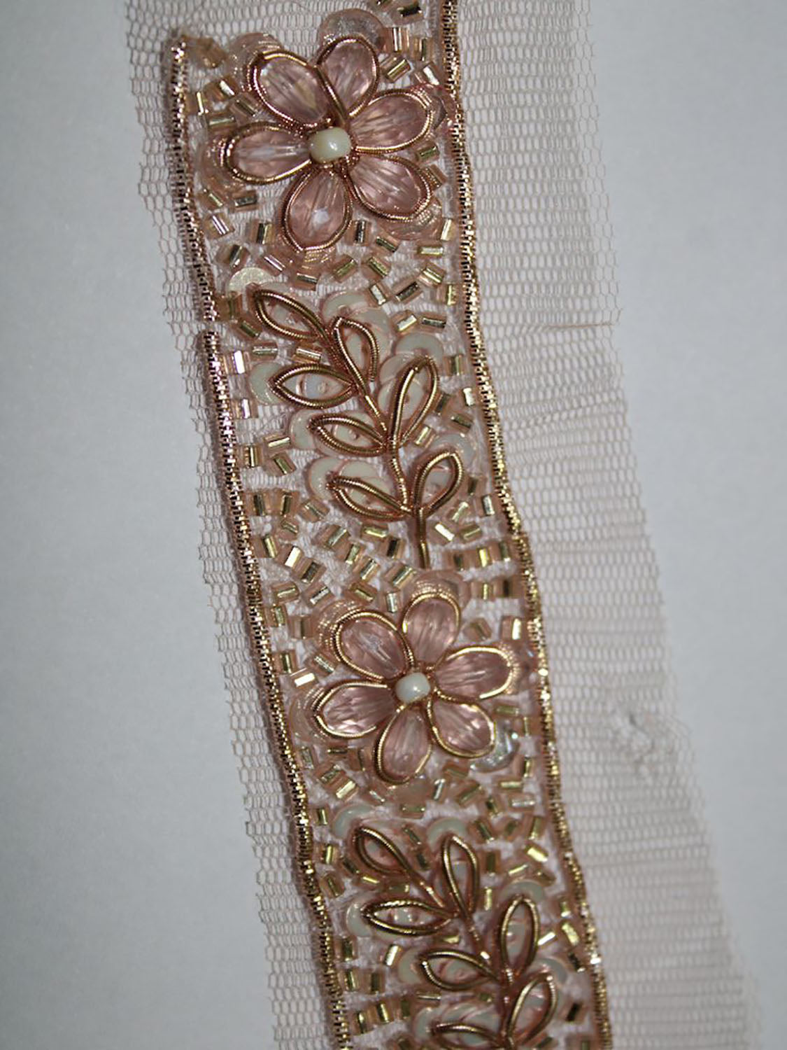Exquisite Golden Lace: Intricate Handwork & Embellishments - Luxurion World