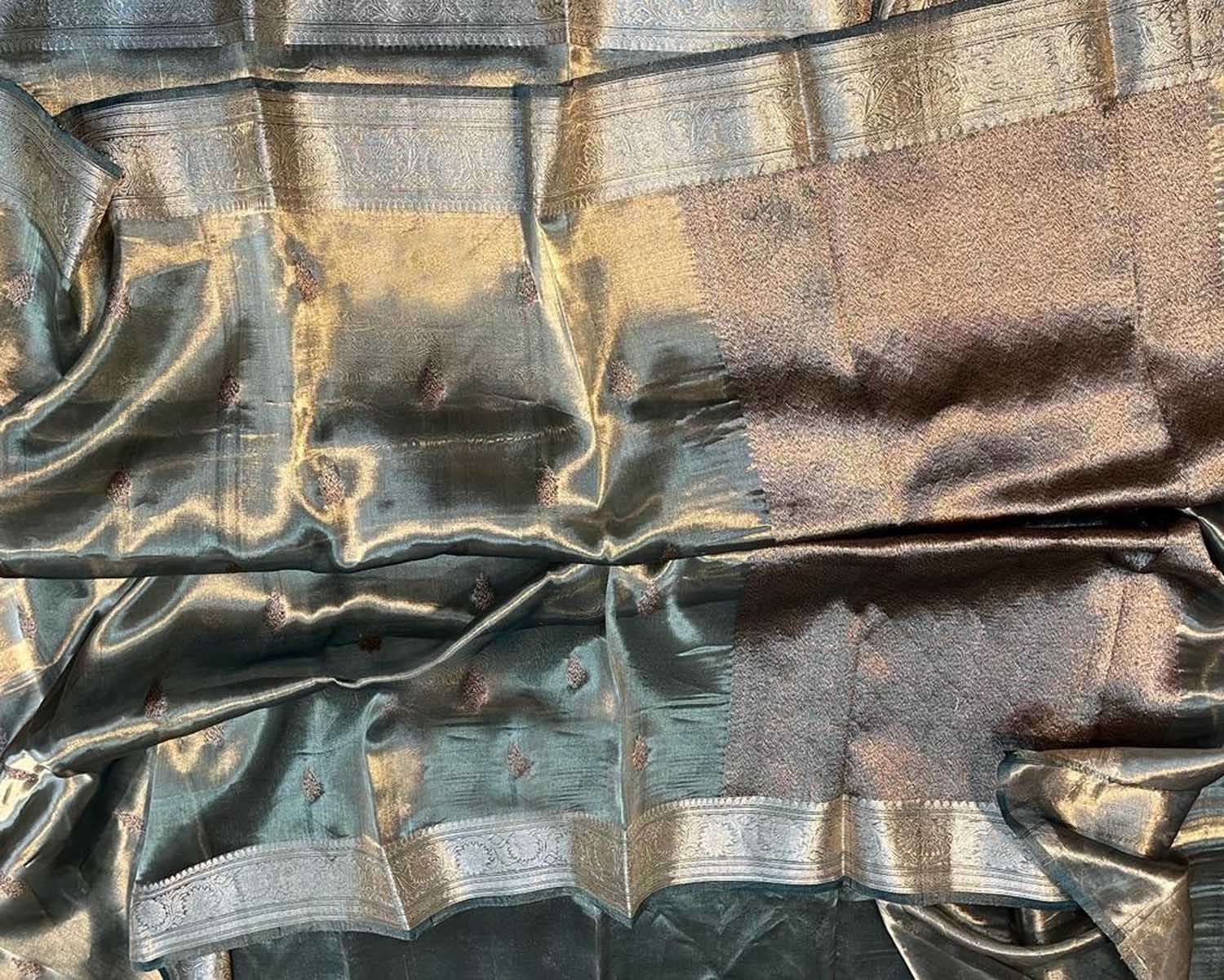Elegant Green Banarasi Handloom Pure Tissue Silk Sona Roopa Saree - Luxurion World