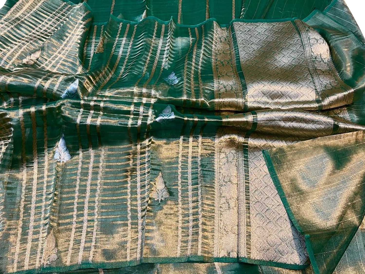 Elegant Green Banarasi Handloom Pure Tissue Silk Sona Roopa Saree - Luxurion World