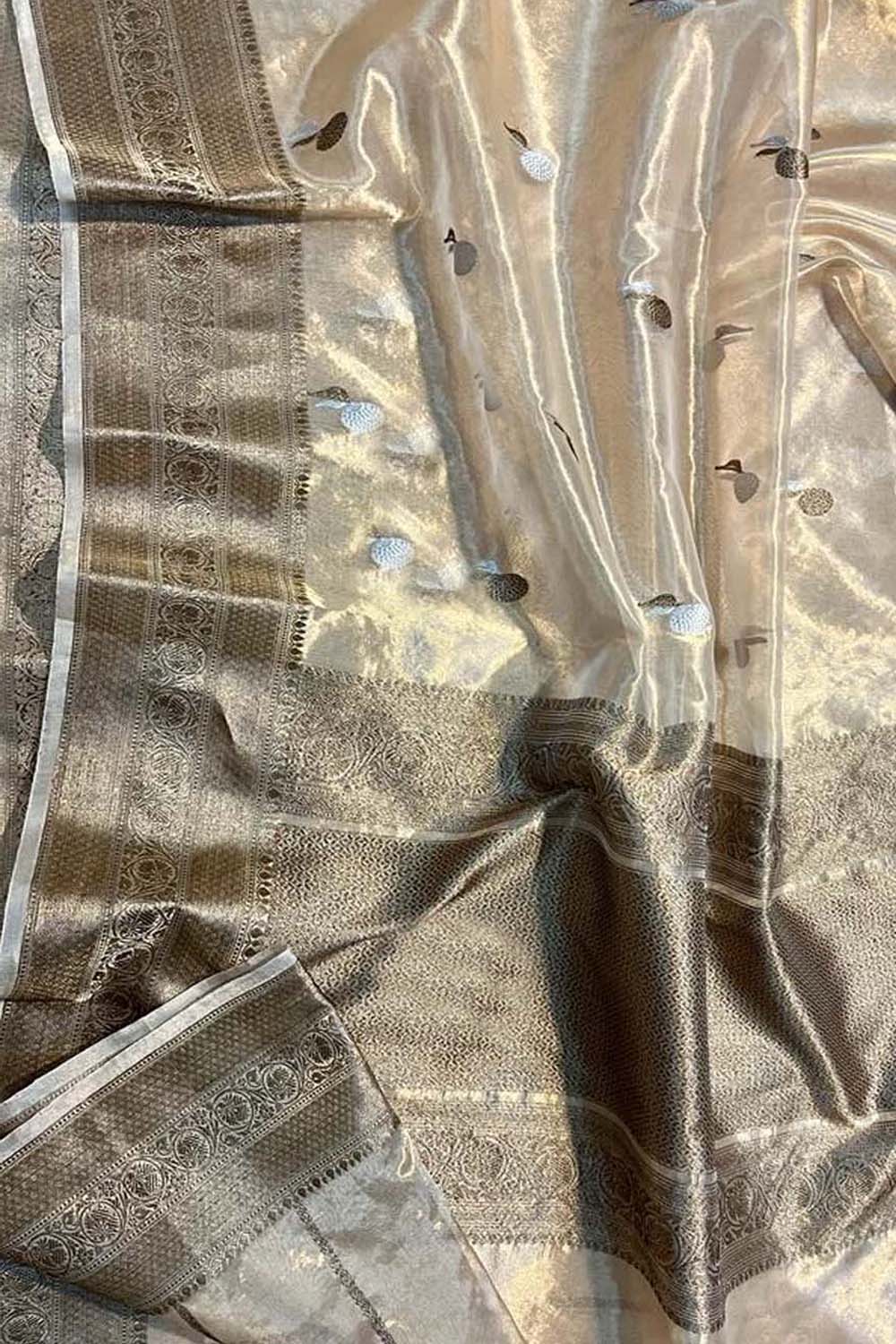 Pastel Banarasi Handloom Pure Tissue Silk Sona Roopa Saree - Luxurion World