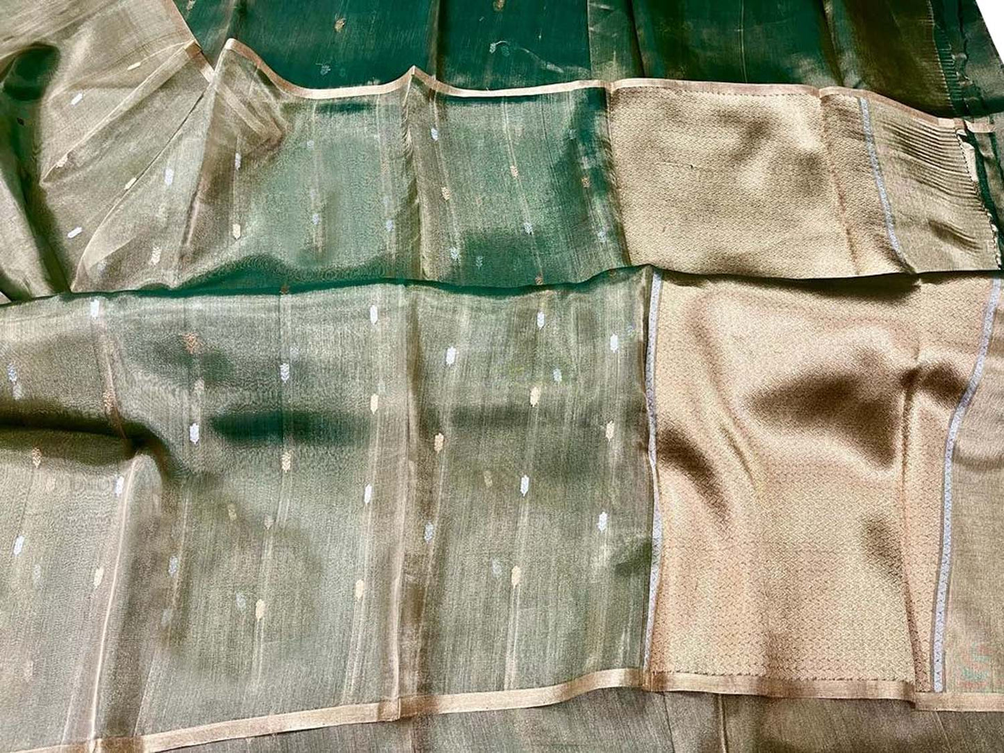 Exquisite Green Banarasi Handloom Pure Tissue Silk Sona Roopa Saree - Luxurion World