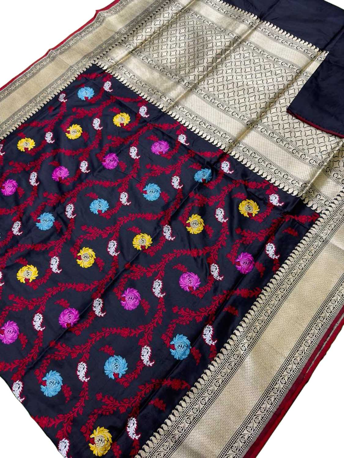 Elegant Black Banarasi Handloom Pure Katan Silk Kadwa Meenakari Saree - Luxurion World
