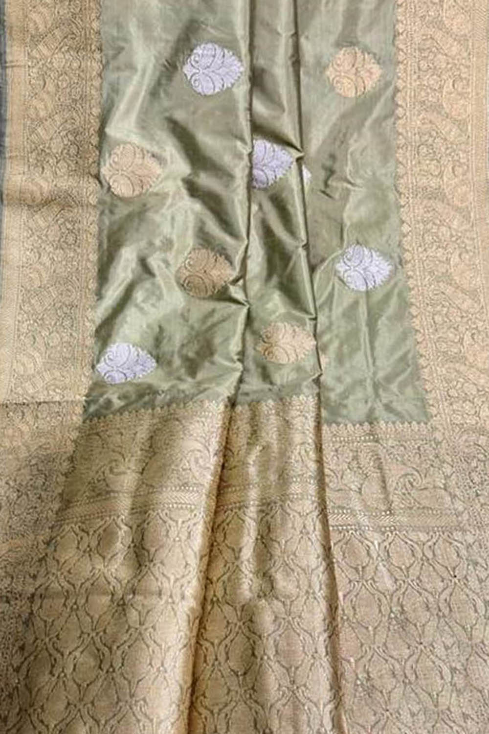 Elegant Pastel Banarasi Handloom Pure Katan Silk Saree - Luxurion World