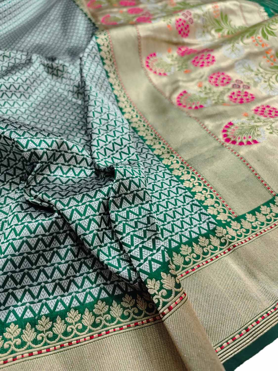 Green Handloom Banarasi Pure Katan Silk Meenakari Saree - Luxurion World