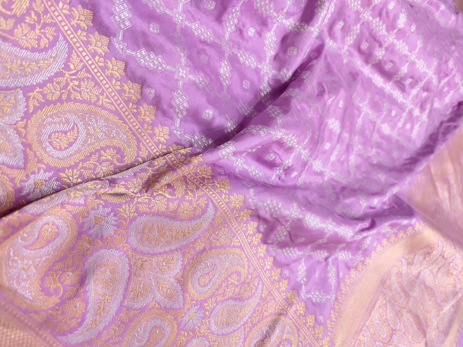 Purple Handloom Banarasi Pure Katan Silk Sona Roopa Saree - Luxurion World