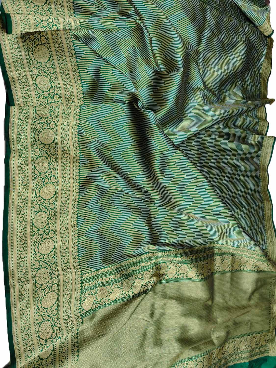 Green Handloom Banarasi Pure Katan Silk Zig Zag Design Saree - Luxurion World