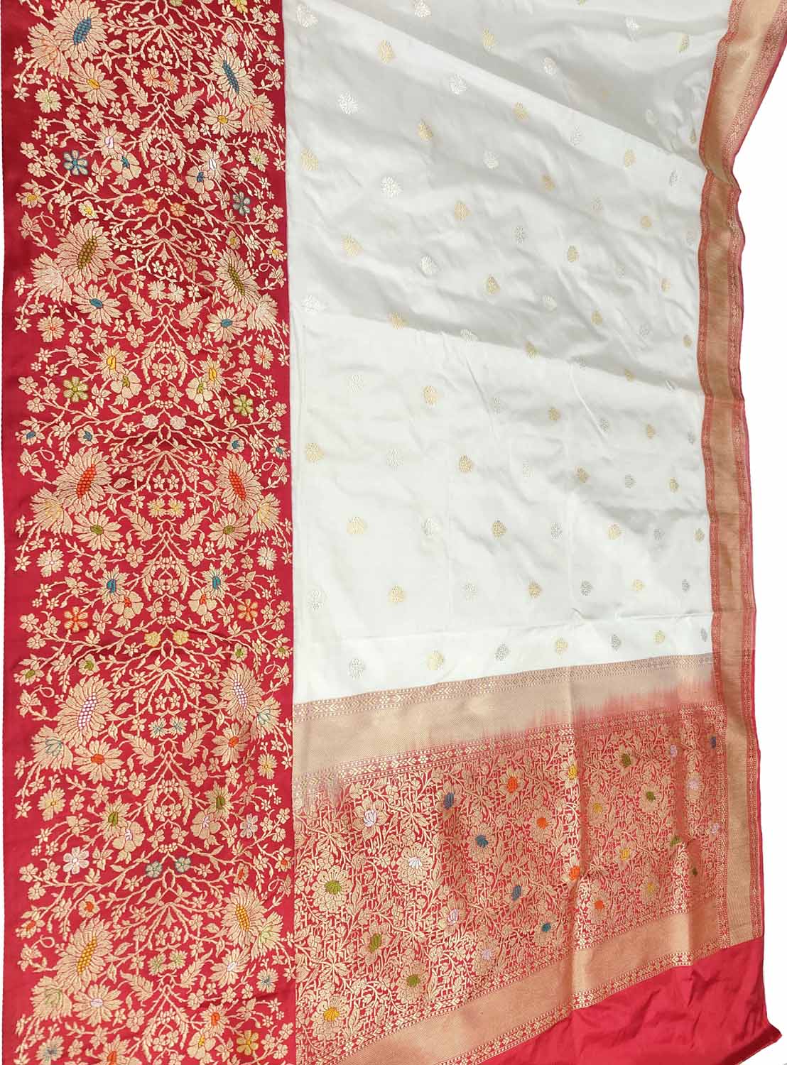Elegant Off White Banarasi Handloom Silk Saree - Luxurion World