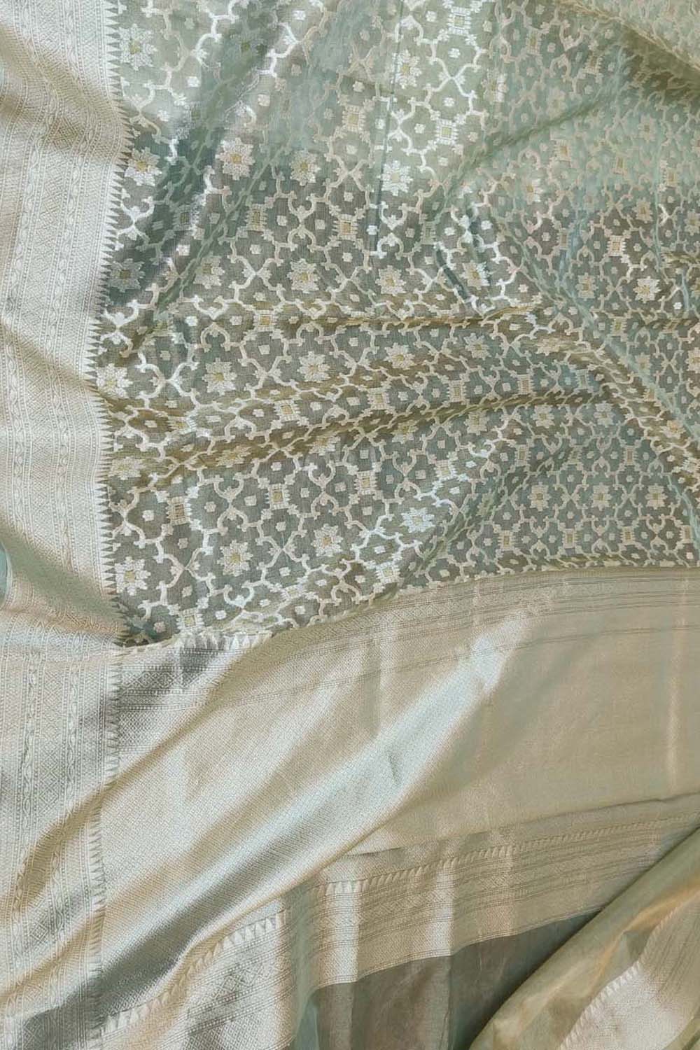 Green Banarasi Handloom Tissue Silk Saree - Luxurion World
