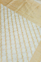 Off White Banarasi Handloom Pure Katan Silk Kadwa Weaved Stripes Design Saree - Luxurion World