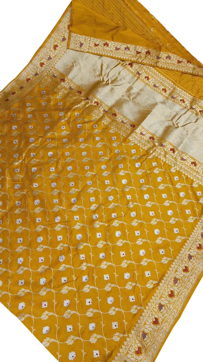 Yellow Banarasi Handloom Pure Katan Silk Kadwa Weaved Flower Design Saree - Luxurion World