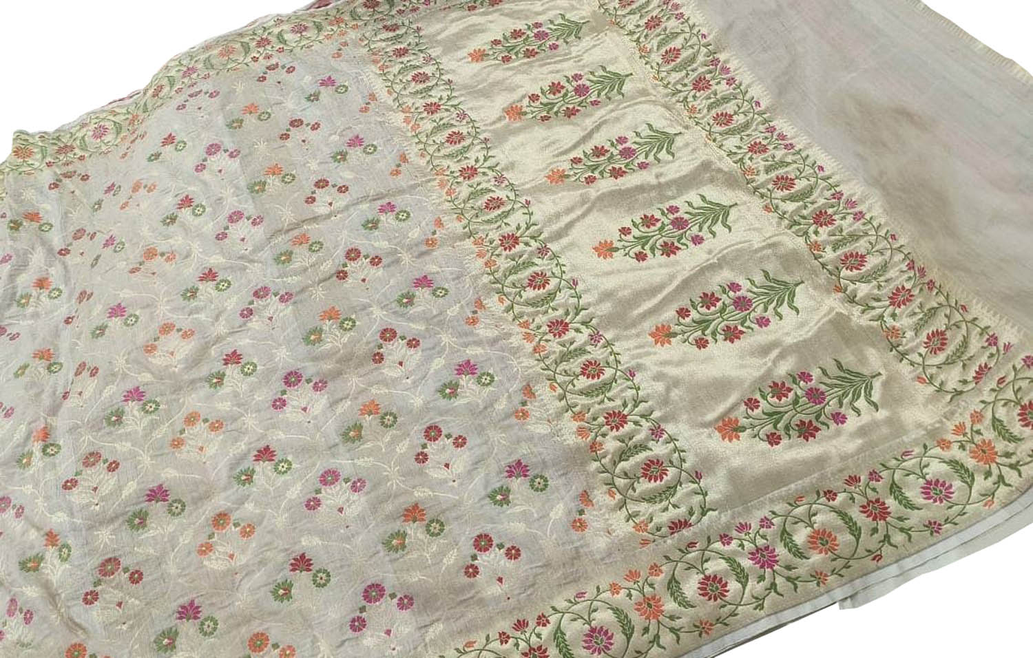 Exquisite Dyeable Banarasi Tussar Georgette Saree - Luxurion World