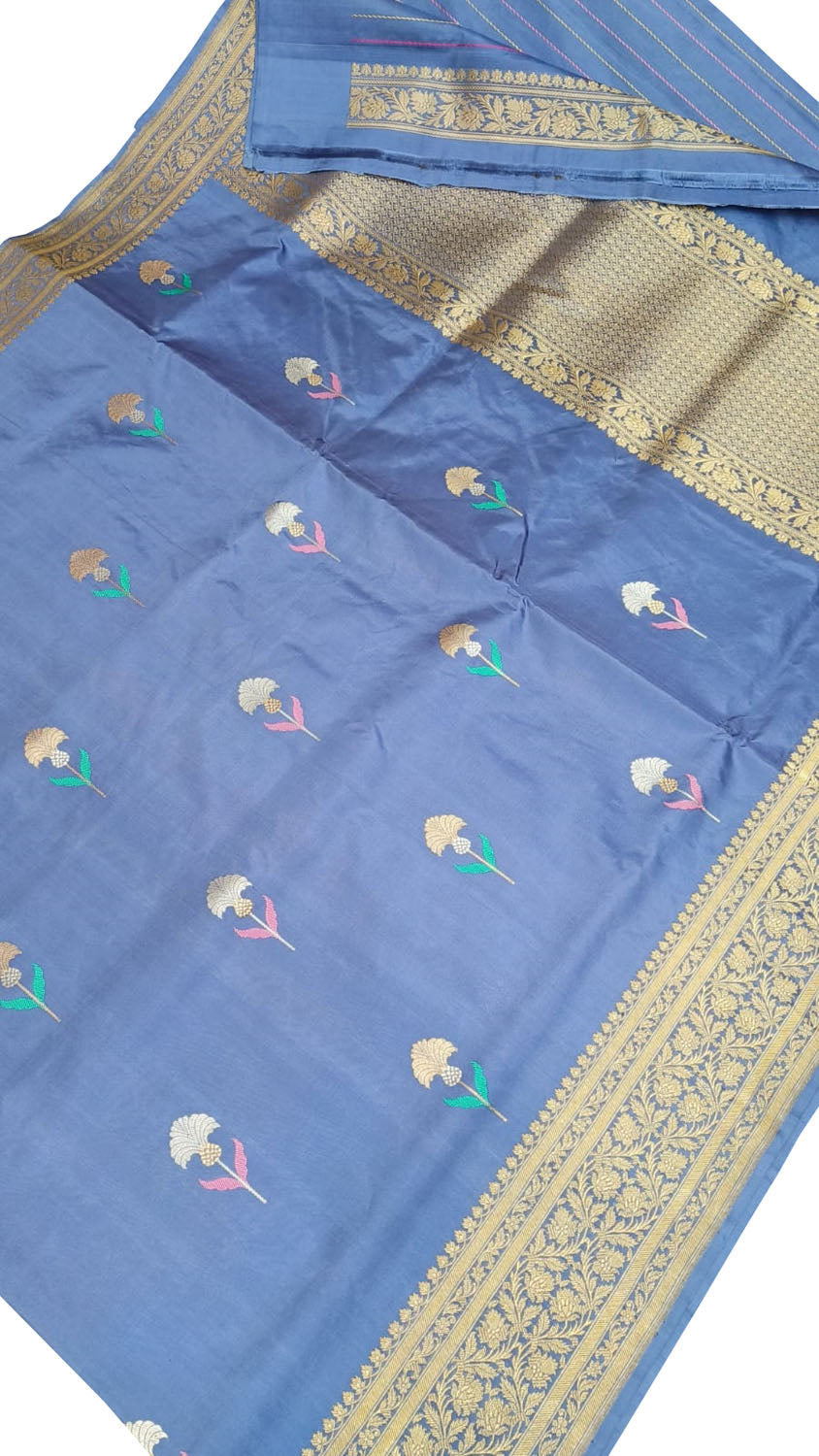 Blue Banarasi Pure Katan Silk Handloom Flower Design Saree - Luxurion World