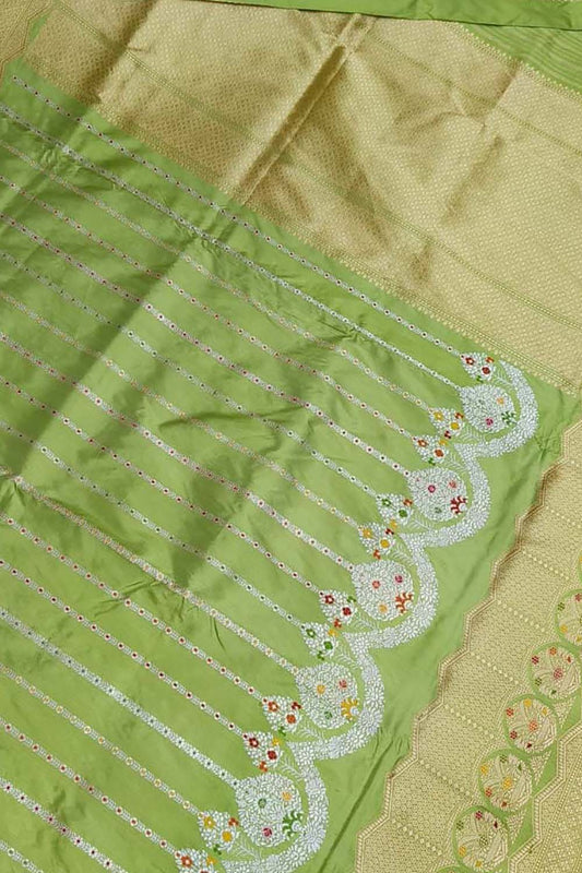 Green Banarasi Pure Katan Silk Handloom Stripe Design Saree - Luxurion World