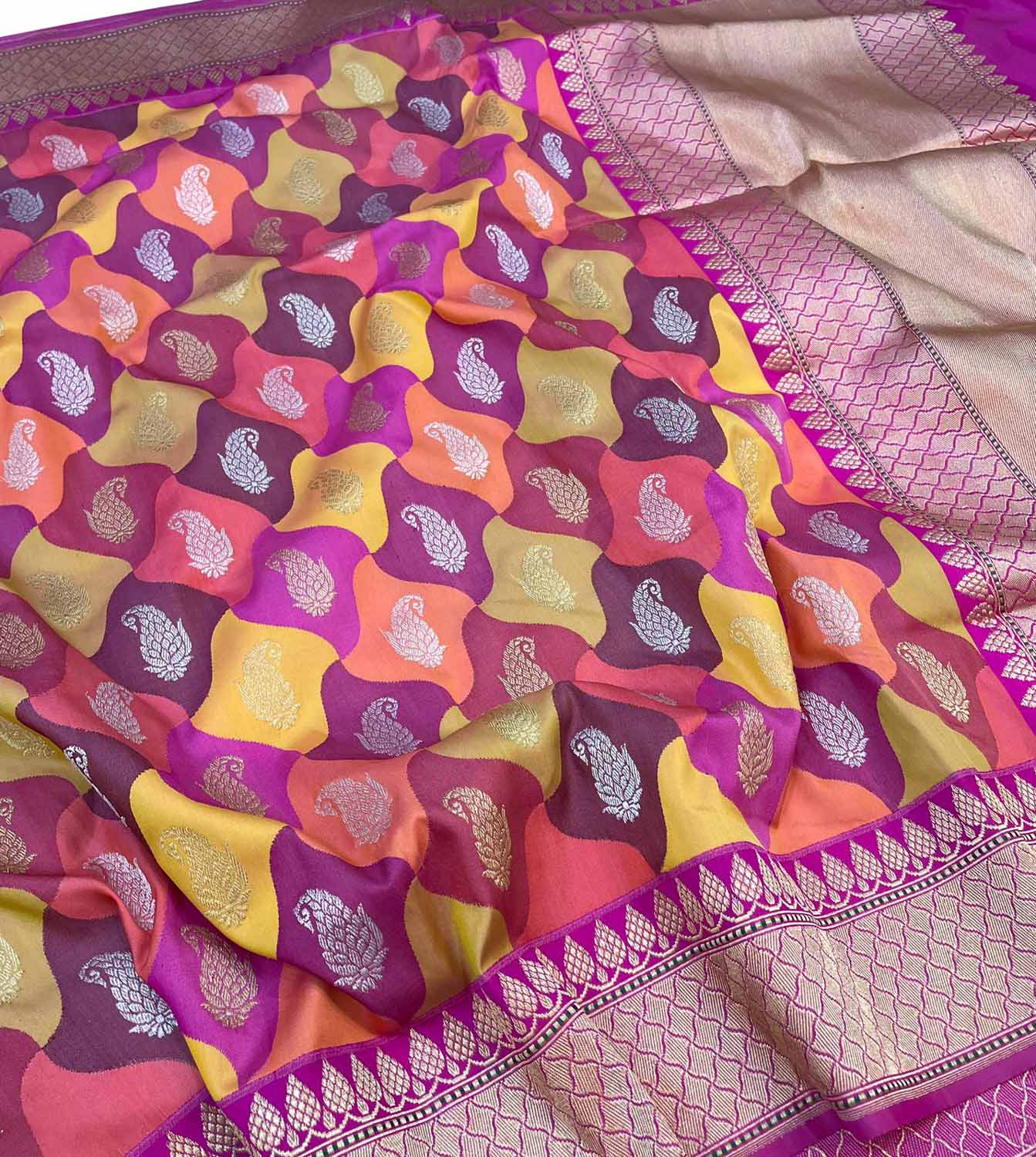 Exquisite Multicolor Banarasi Handloom Rangkat Pure Katan Silk Saree - Luxurion World