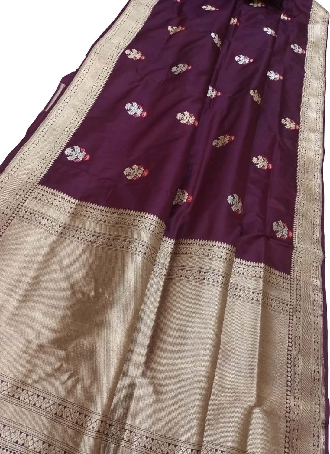 Maroon Banarasi Handloom Pure Katan Silk Saree - Luxurion World