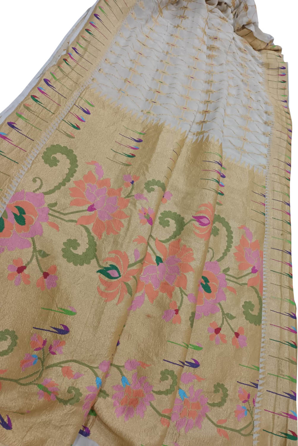 Dazzling Dyeable Banarasi Handloom Pure Tussar Georgette Saree - Luxurion World