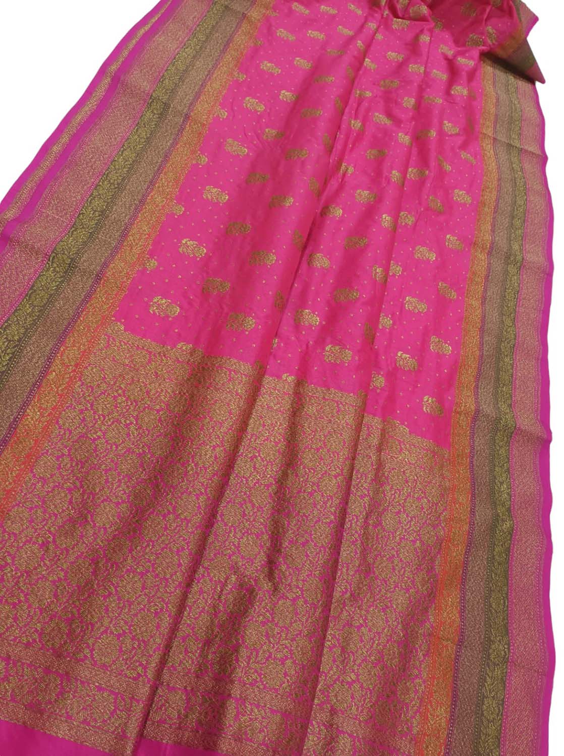 Elegant Pink Banarasi Silk Saree: A Timeless Classic - Luxurion World