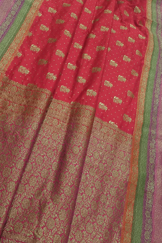 Elegant Red Banarasi Silk Saree: Traditional Beauty with a Modern Twist - Luxurion World