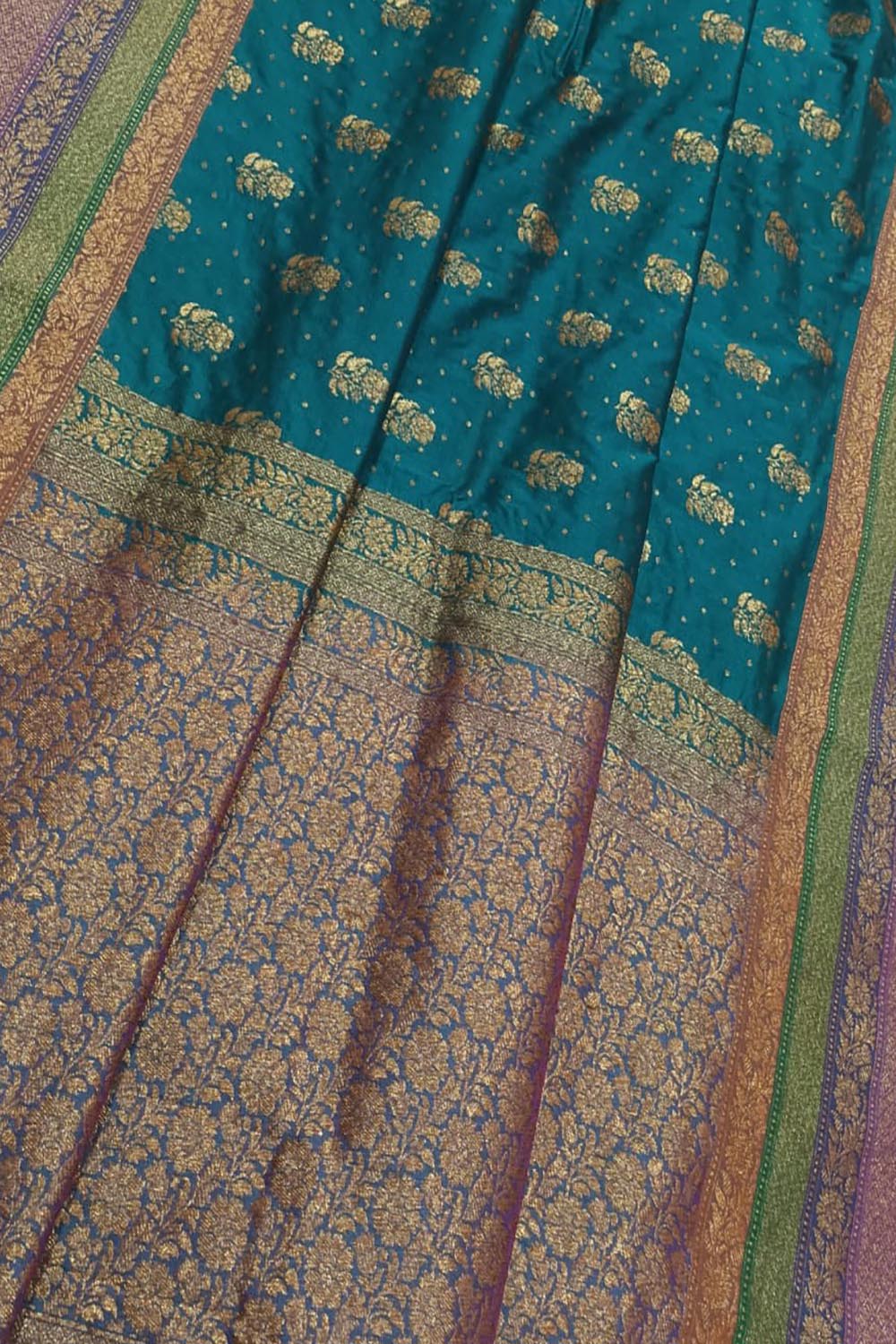 Elegant Blue Banarasi Silk Saree: Traditional Charm with a Modern Twist - Luxurion World