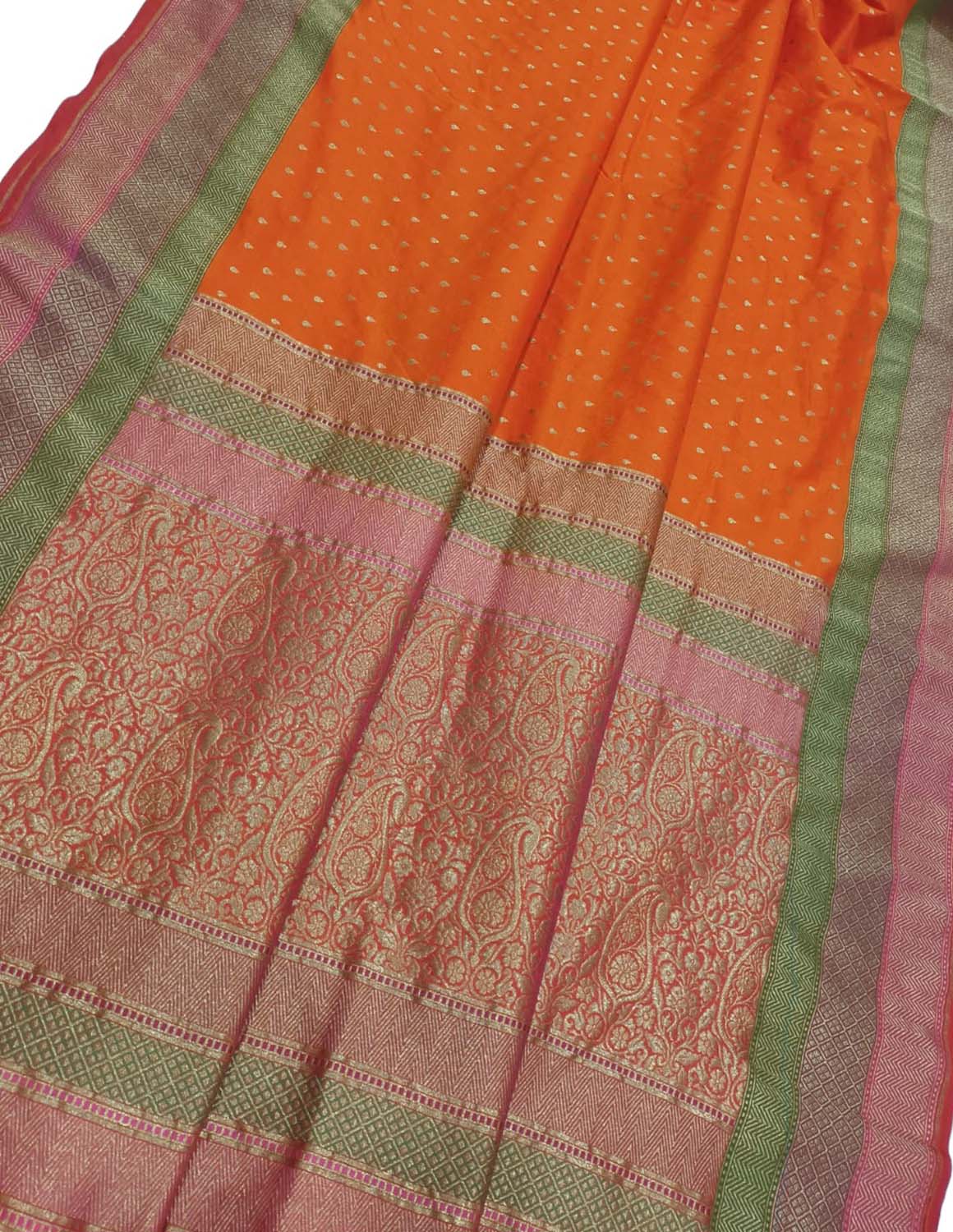 Elegant Orange Banarasi Silk Saree: Traditional Beauty with a Modern Twist - Luxurion World