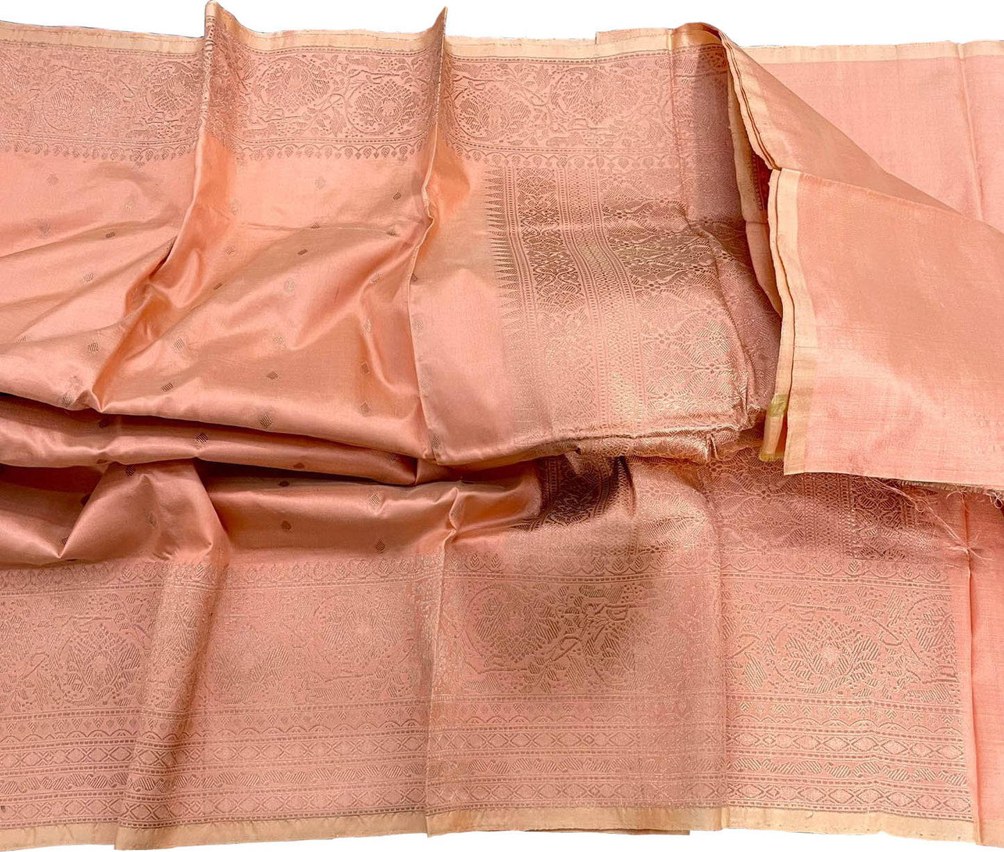 Elegant Peach Banarasi Pure Katan Silk Saree: A Timeless Classic - Luxurion World
