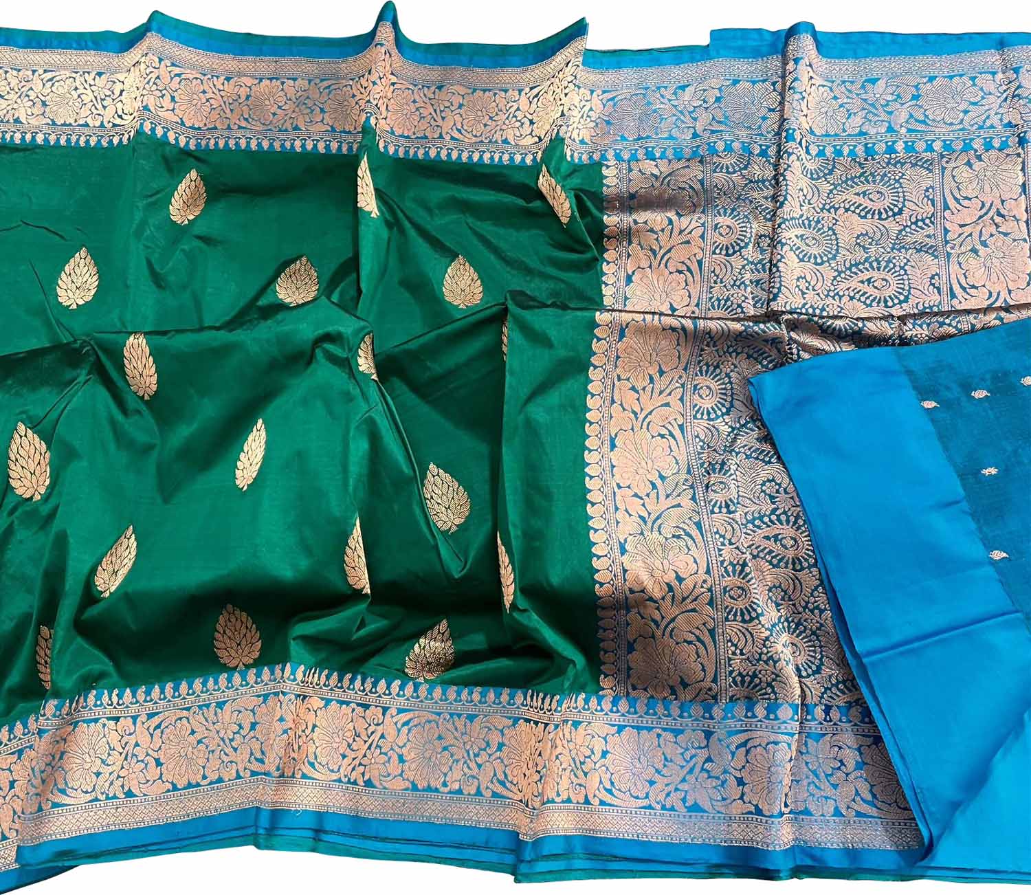 Elegant Green Banarasi Pure Katan Silk Saree: A Timeless Classic - Luxurion World