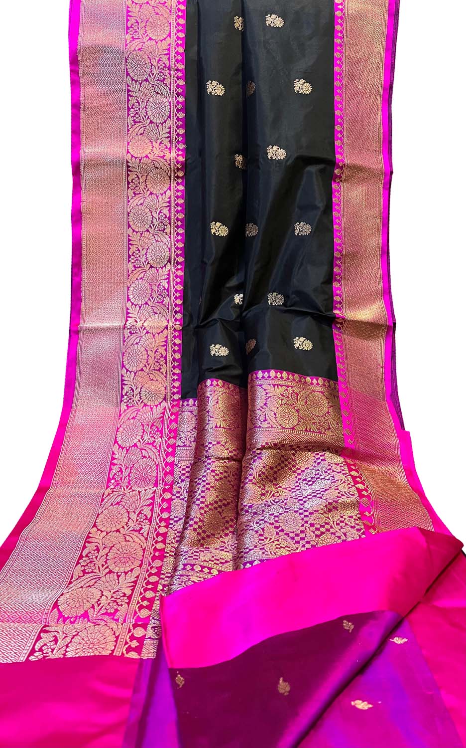 Elegant Black Banarasi Silk Saree: Handloom Pure Katan - Luxurion World