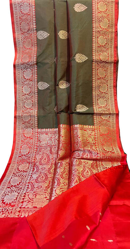 Exquisite Green Banarasi Silk Saree - Handloom Katan - Luxurion World