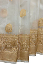 Off White Banarasi Handloom Kora Silk Saree - Luxurion World