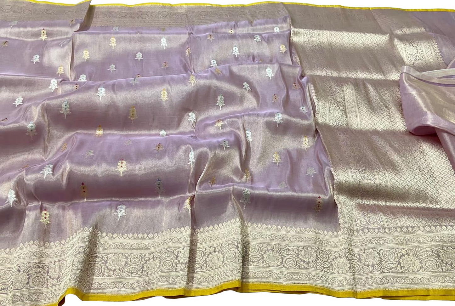 Elegant Purple Banarasi Handloom Pure Tissue Silk Saree: A Regal Masterpiece - Luxurion World