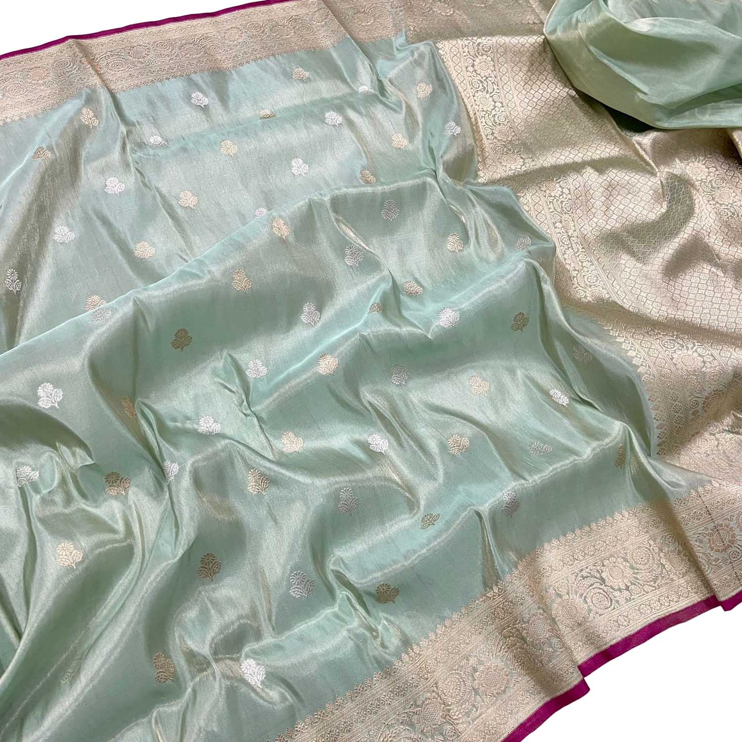 Exquisite Blue Banarasi Handloom Pure Tissue Silk Saree: A Timeless Elegance - Luxurion World