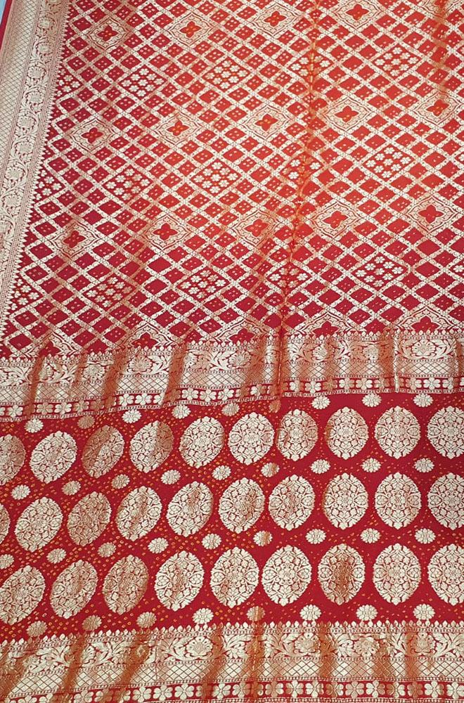 Red Banarasi Bandhani Pure Georgette Saree - Luxurion World